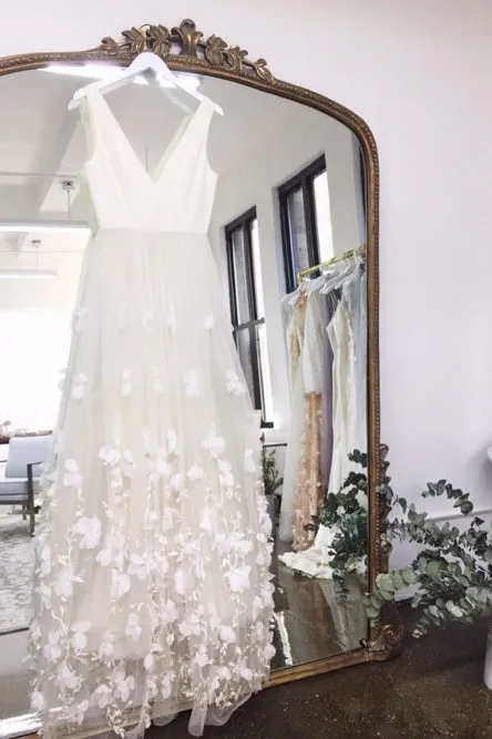 A-Line V-Neck Backless Floor-Length Wedding Dress with Appliques OHD251