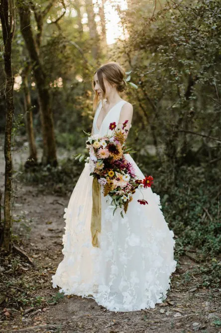 A-Line V-Neck Backless Floor-Length Wedding Dress with Appliques OHD251
