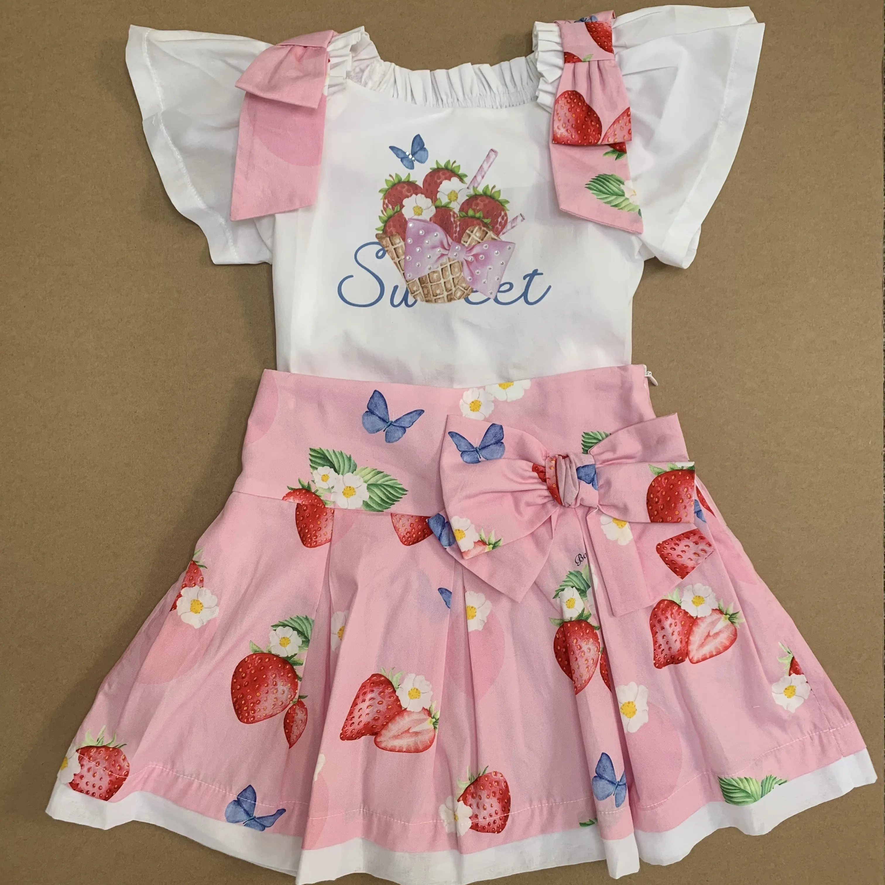 BALLOON CHIC - Exclusive Strawberry Print Skirt Set