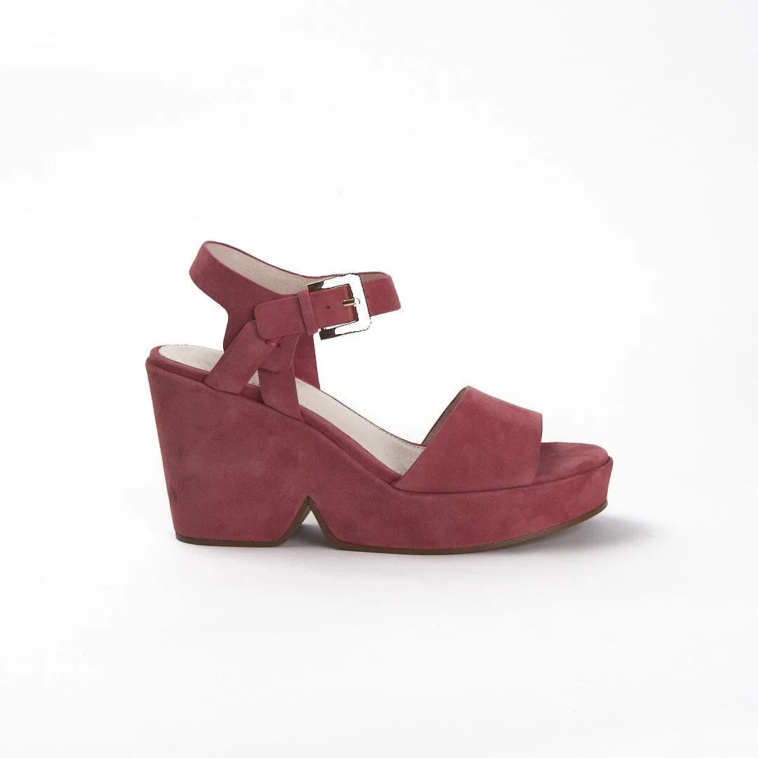 BETTY - Final Sale