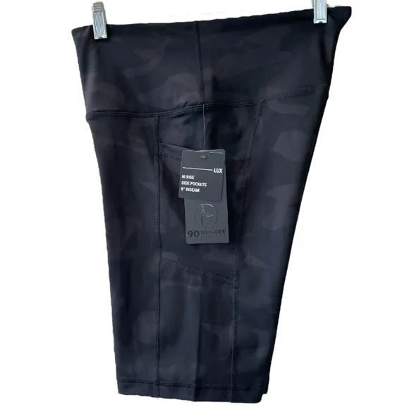 Camo Hi Rise Bike Shorts Spandex Compression Side Pocket 9” inseam Size Medium