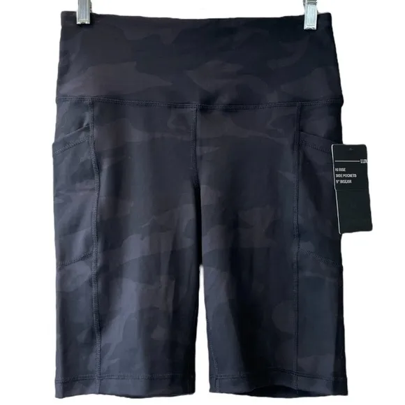 Camo Hi Rise Bike Shorts Spandex Compression Side Pocket 9” inseam Size Medium