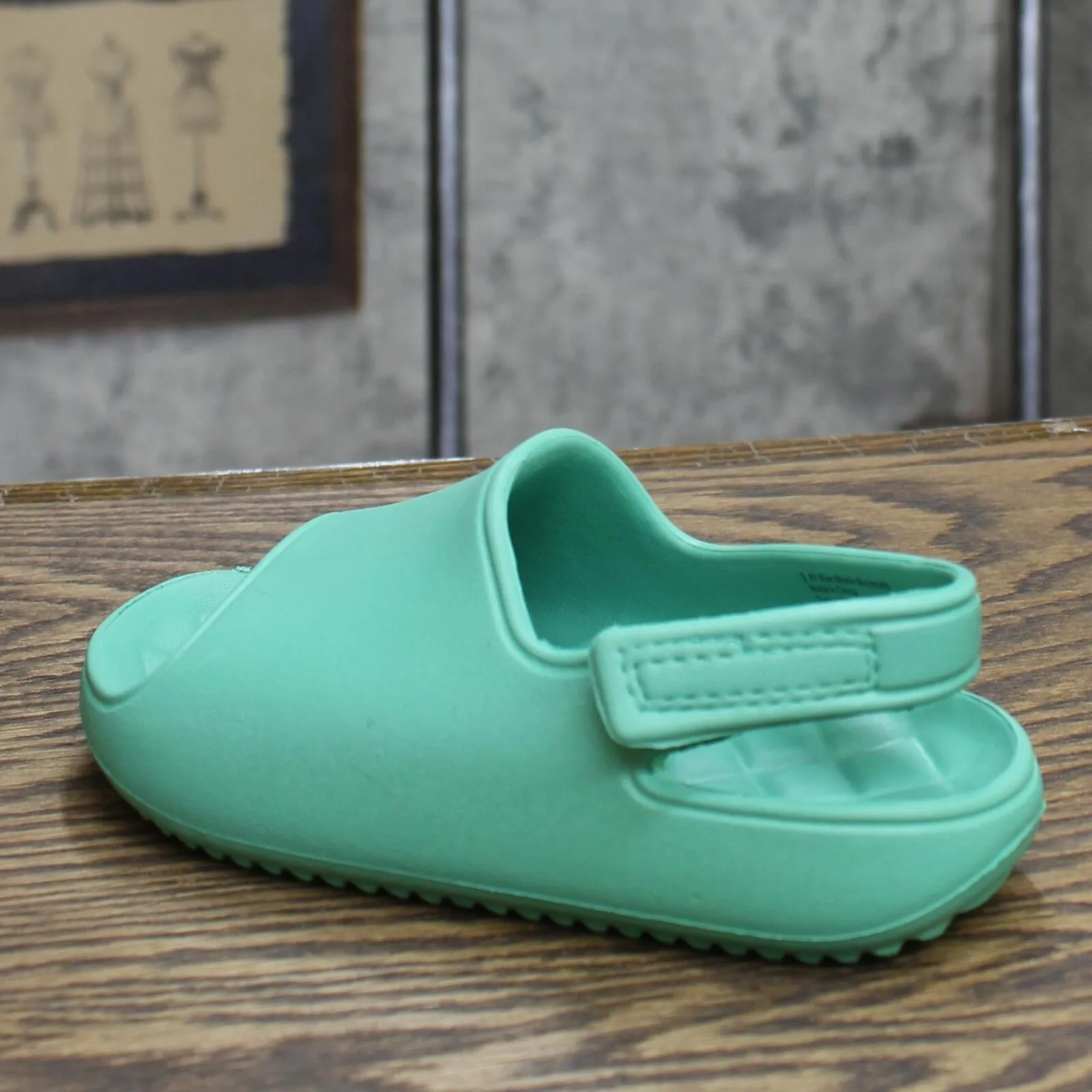 Cat & Jack Toddler Wynne Footbed Sandals Green 9
