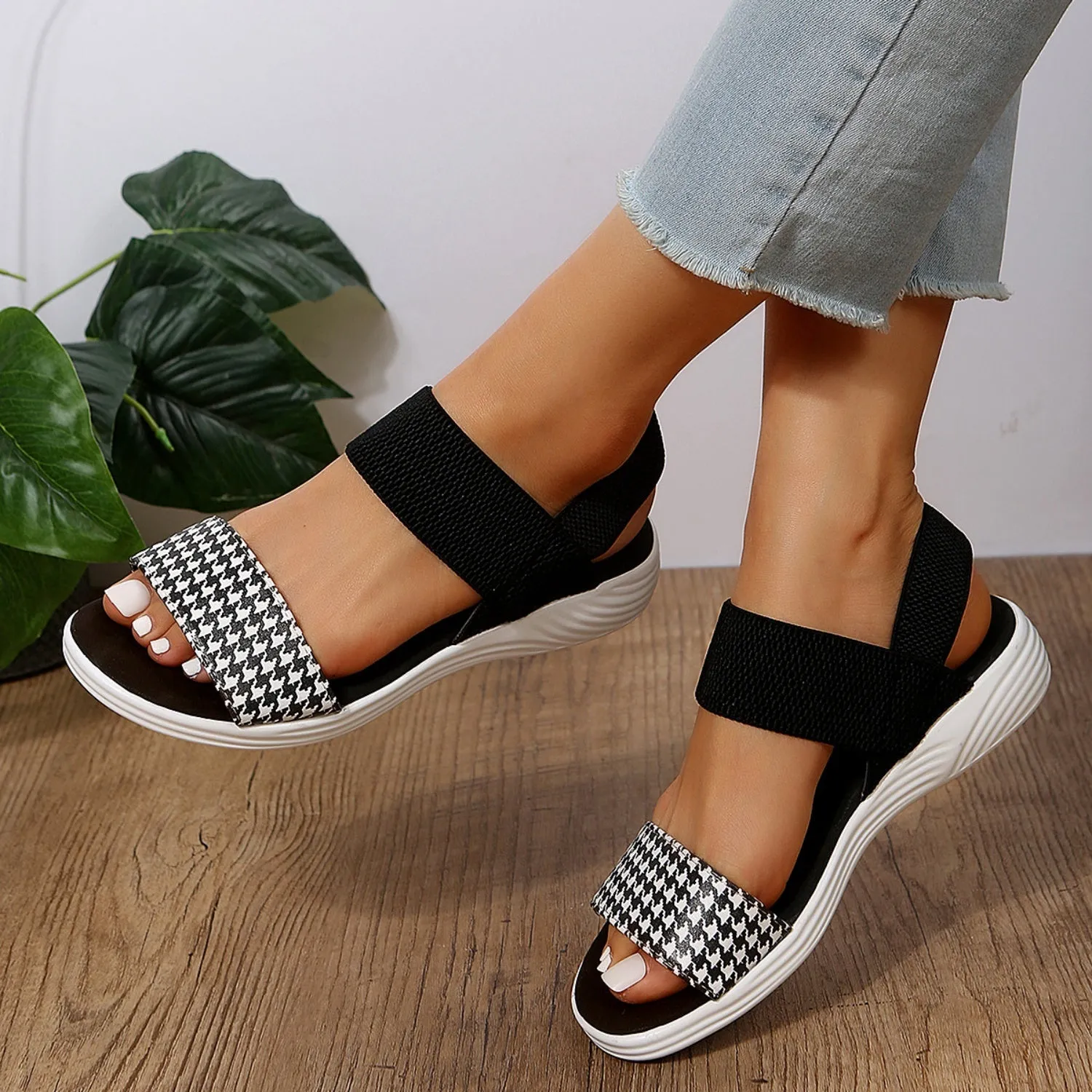 CLARK Open Toe Low Heel Sandals