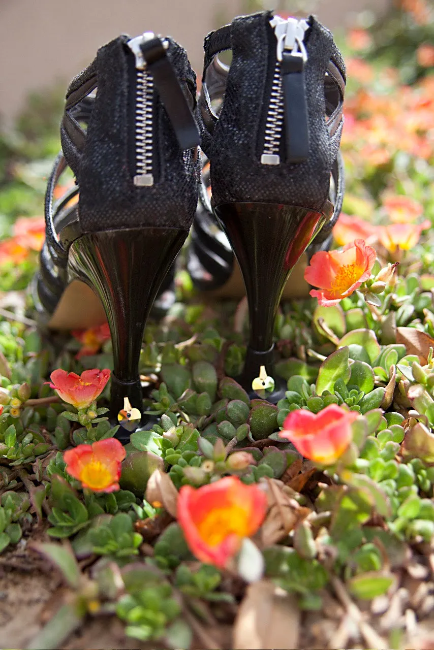 Clean Heels Clear or Black - Crystal Heart Heel Stoppers
