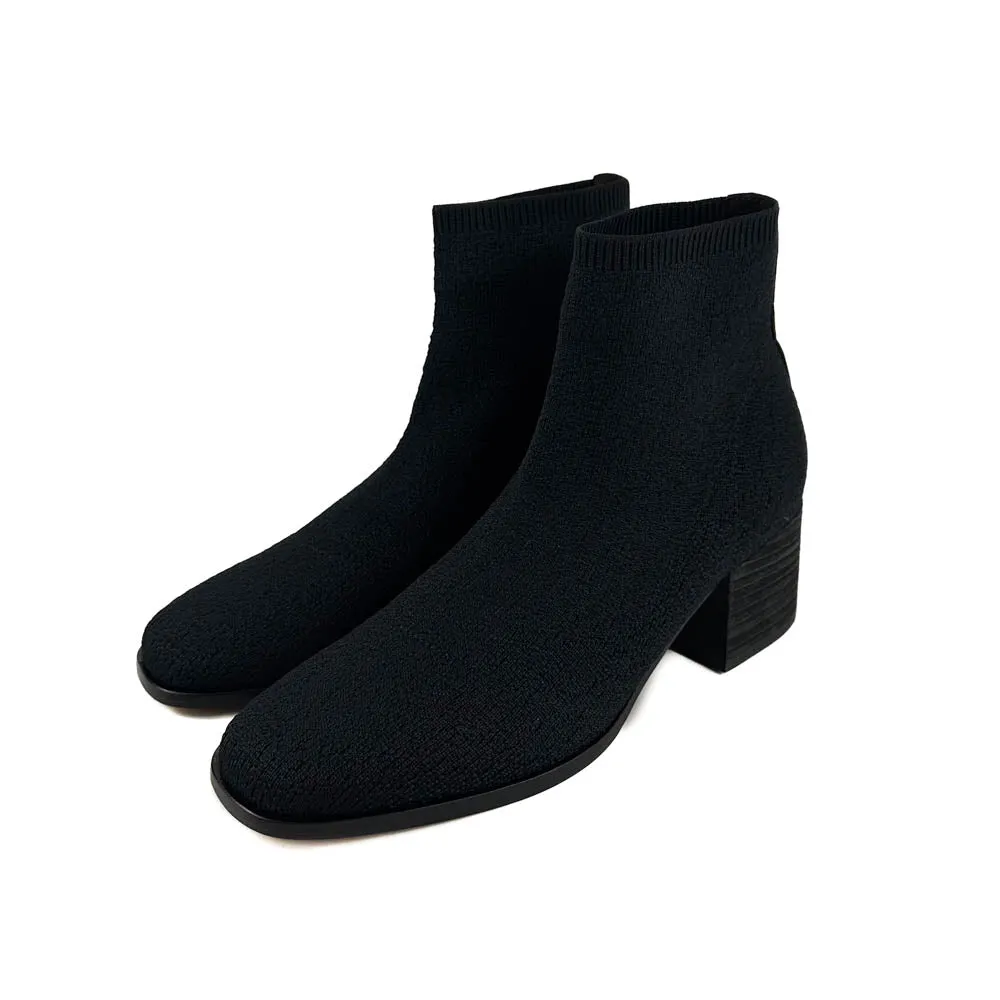 Eileen Fisher - Paron Crepe Stretch Bootie (Black)