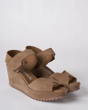 fama - cork castoro