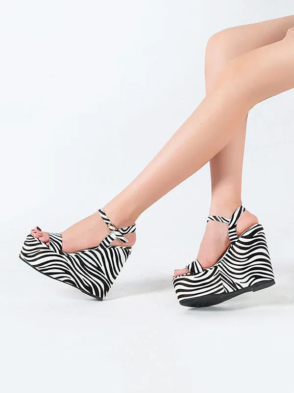 Fashion Open Toe Sandals Women's Summer Casual One-Piece Buckle with Muffin Thick-soled Wedge Sandals