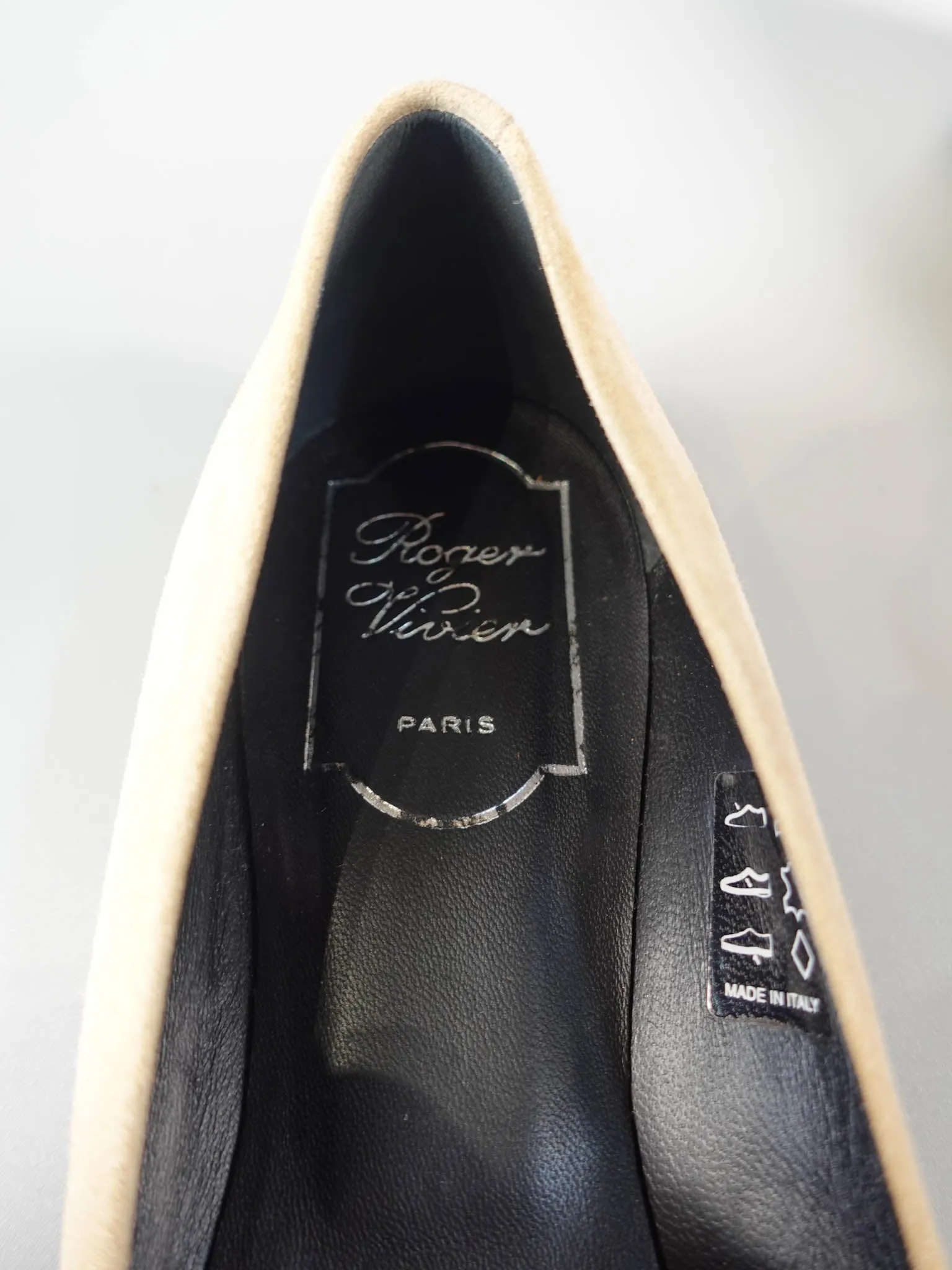 Gommette Suede Beige Ballet Flats Size 39 EU