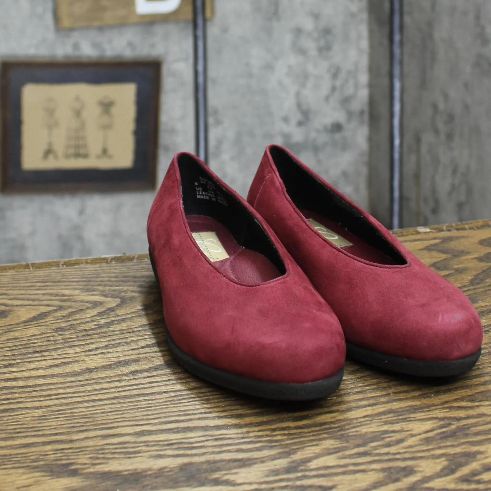 Grasshoppers by Keds Womens Suede Pull On Dress Flats Maroon Red 6M