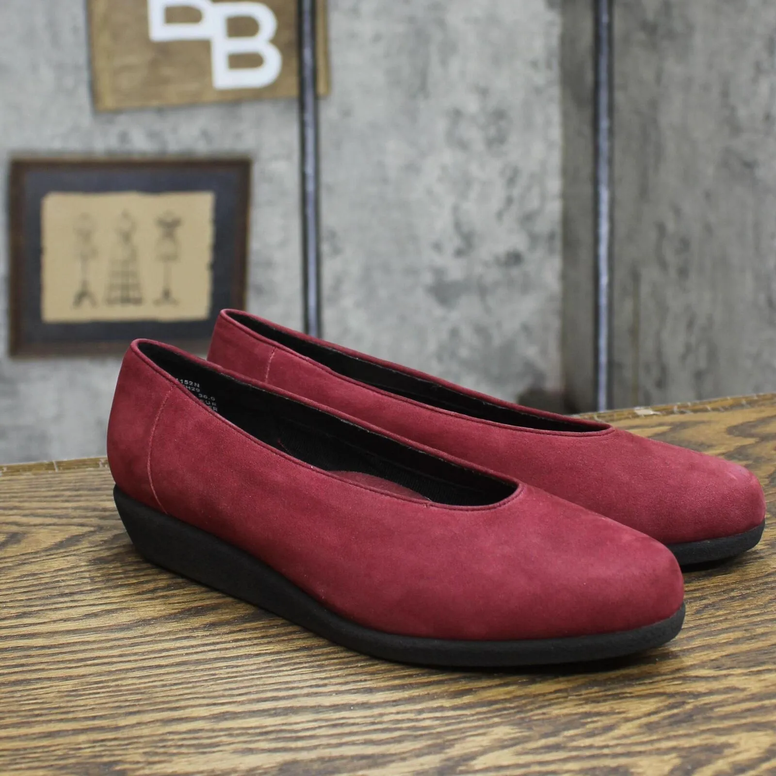 Grasshoppers by Keds Womens Suede Pull On Dress Flats Maroon Red 6M