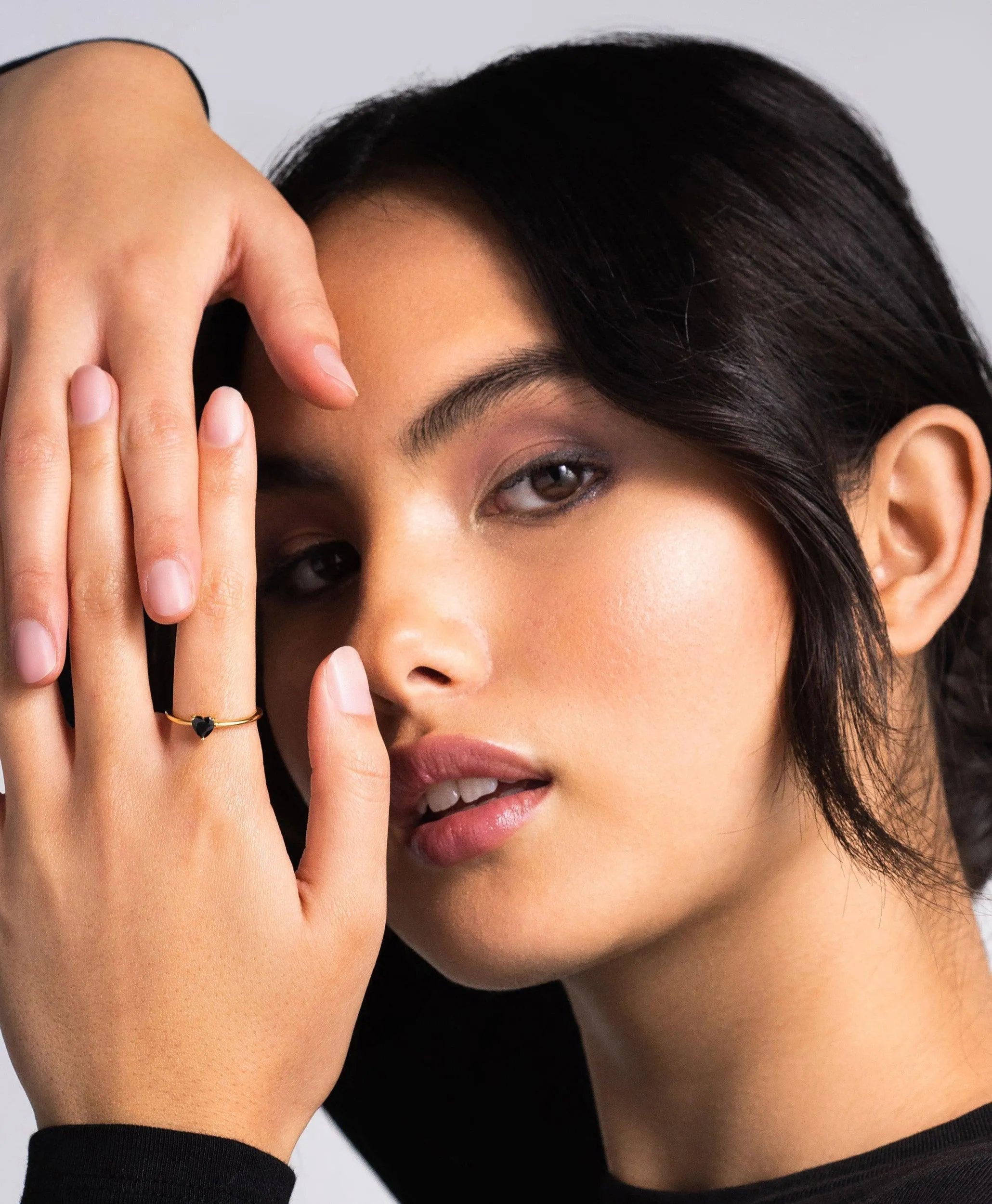Luv Ring Black 18ct Gold Plated