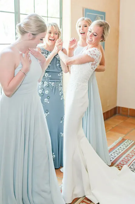Mermaid Sweep Train Round Neck Long White Lace Wedding Dress with Sleeves Appliques Bridal Gown OHD232