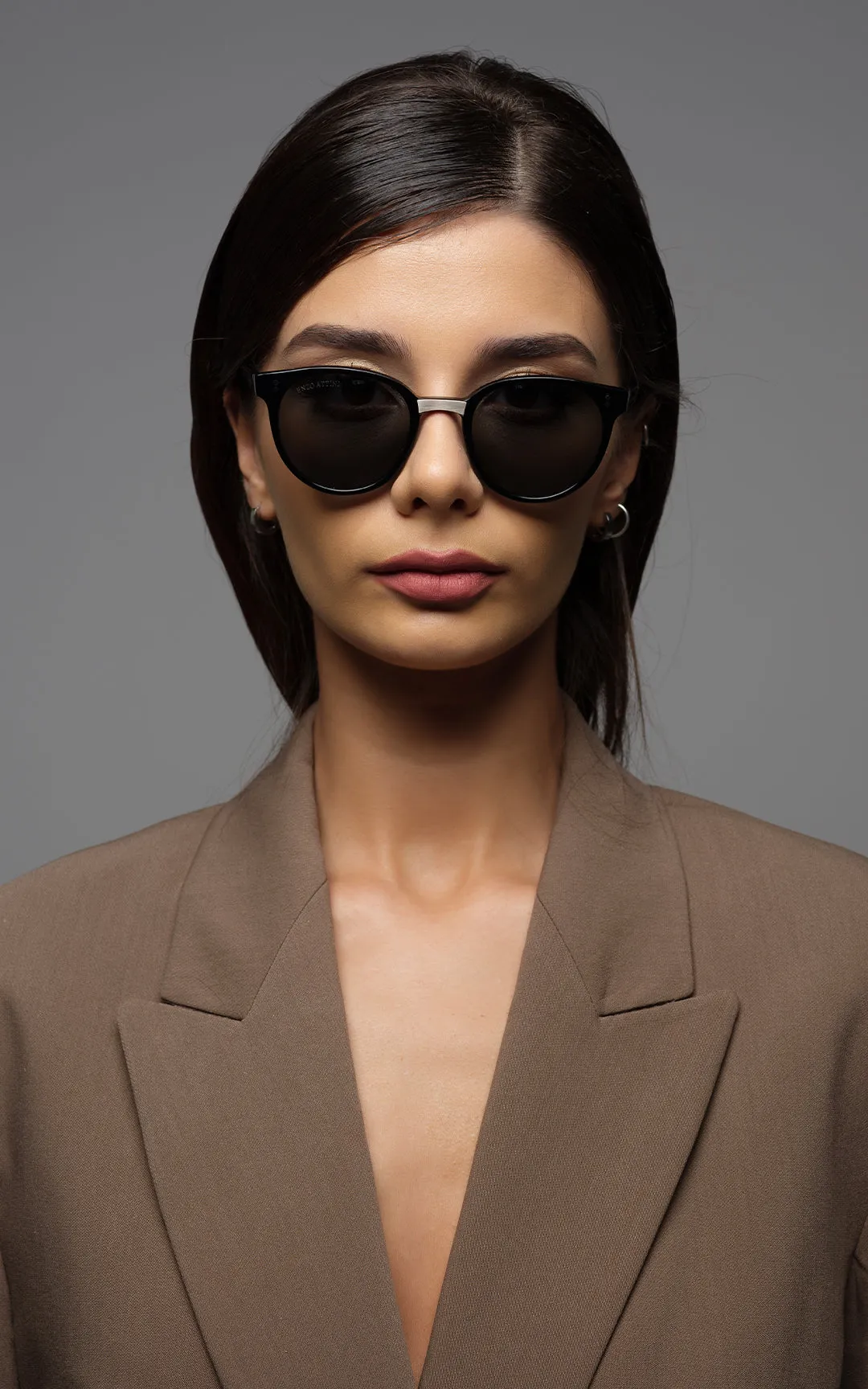 Murano / Black   Dark Black Lens.