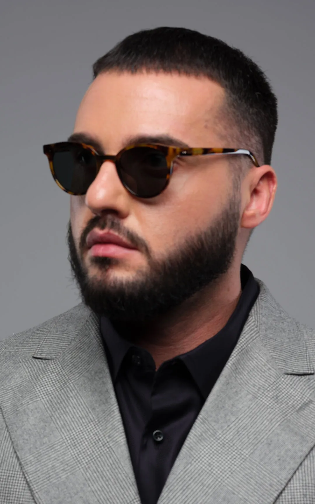 Murano / Tortoise Red   Dark Black Lens
