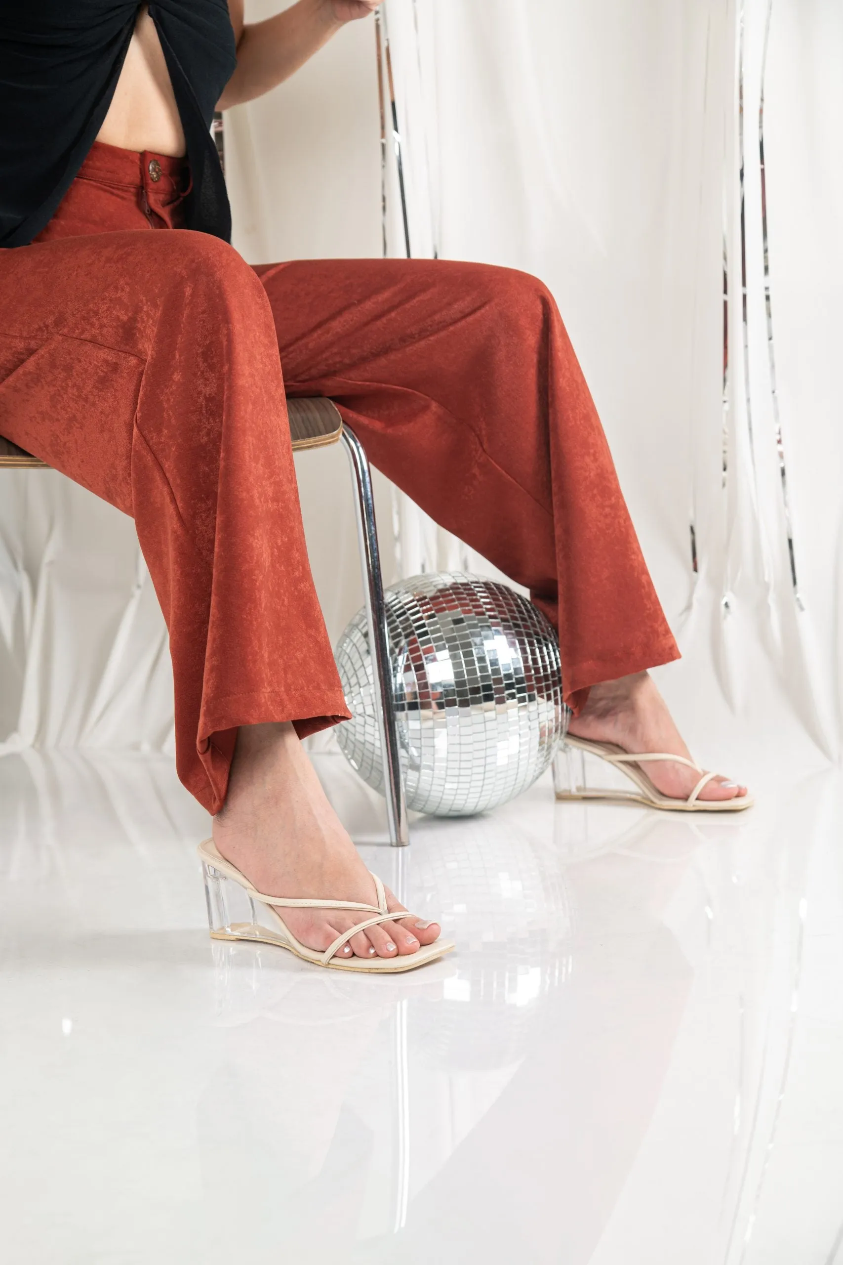 Nova Glass Wedges