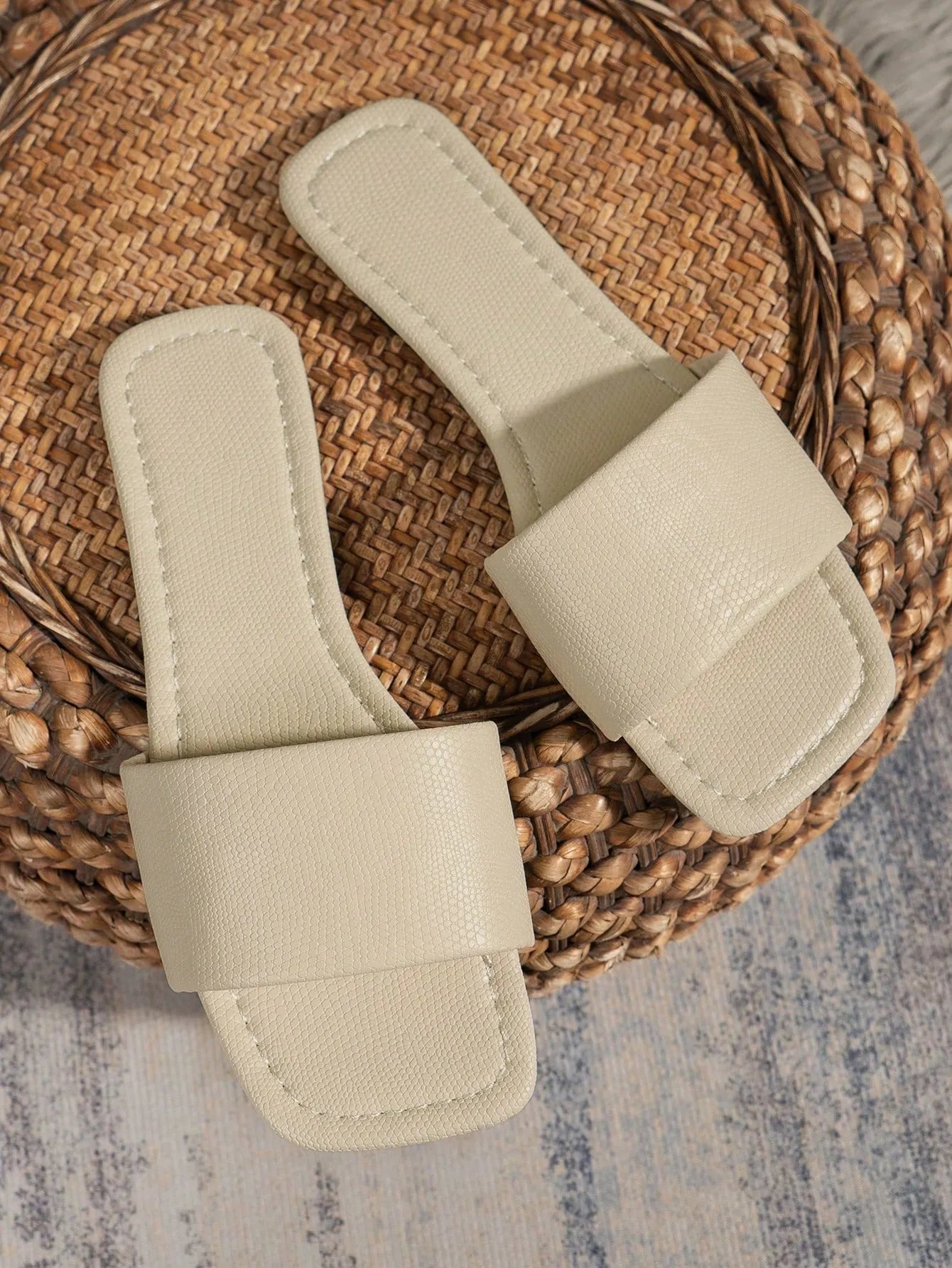 Open Toe Slip-On Flat Slipperss