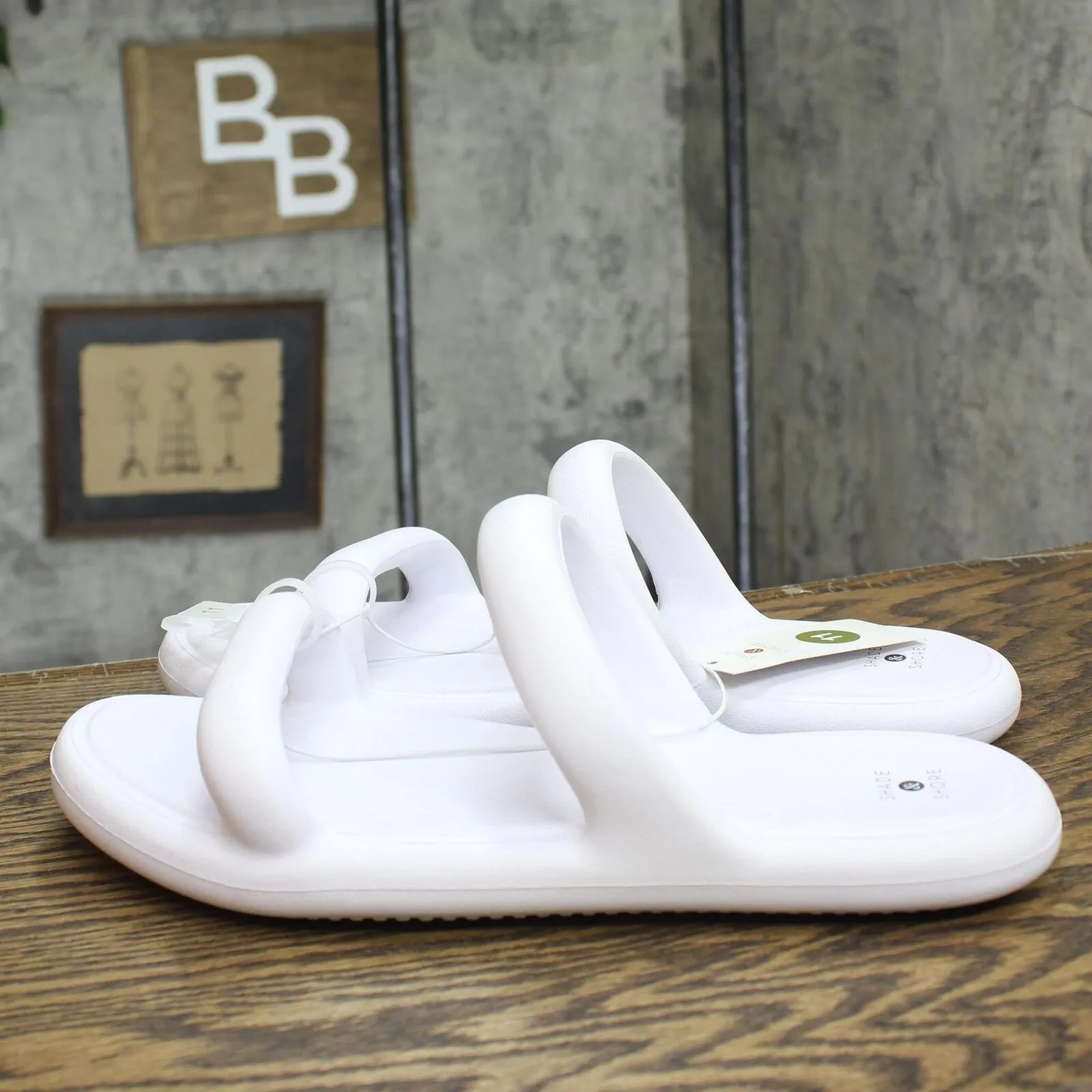 Shade & Shore Womens Ellen EVA Footbed Sandals 89887077 White 11M