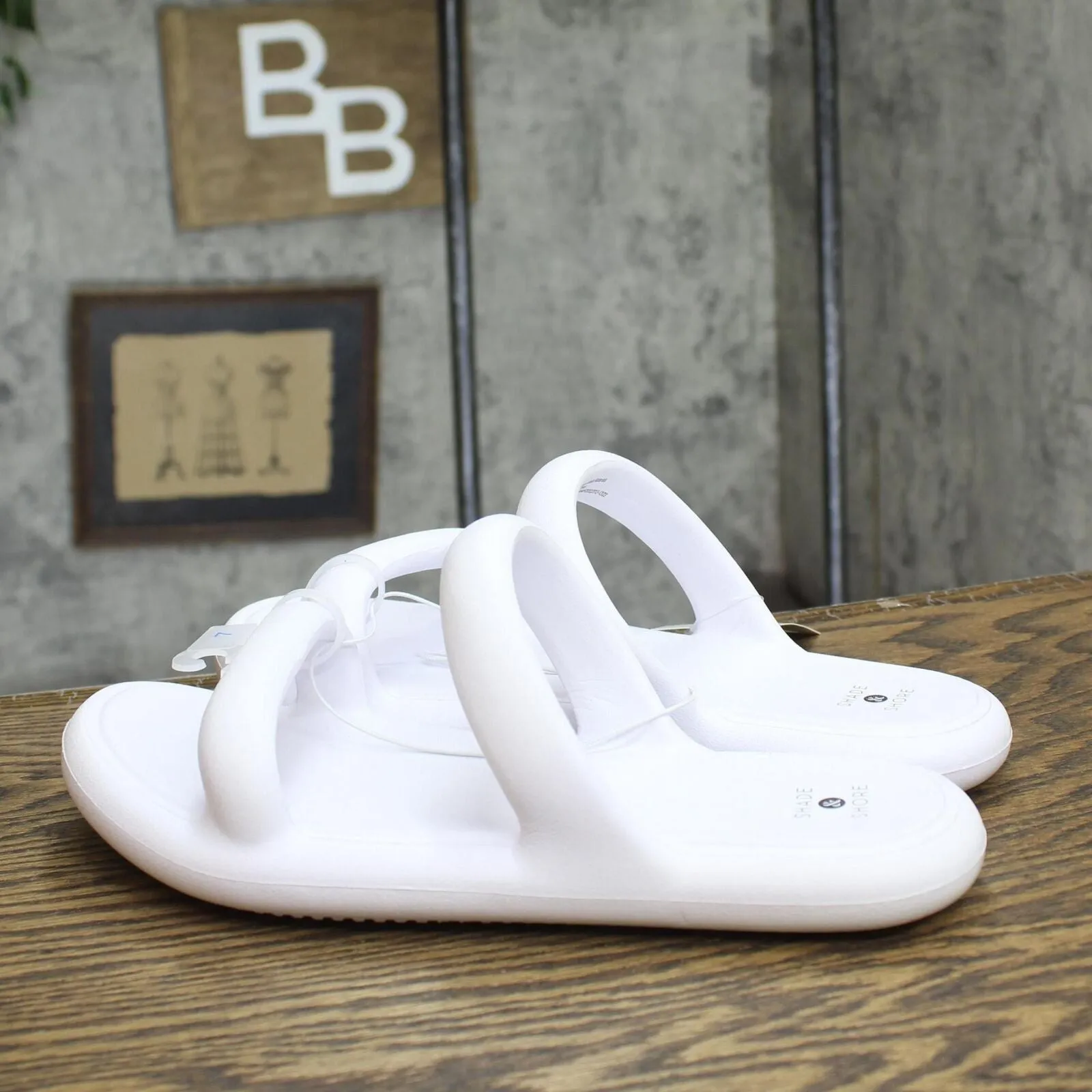 Shade & Shore Womens Ellen EVA Footbed Sandals 89887077 White 7M