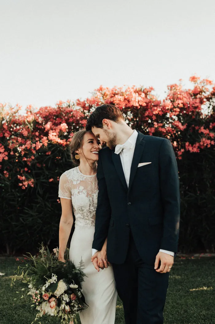 Sheath Short Sleeve Unique Lace Bohoemian Wedding Dress Bridal Gown YRL114