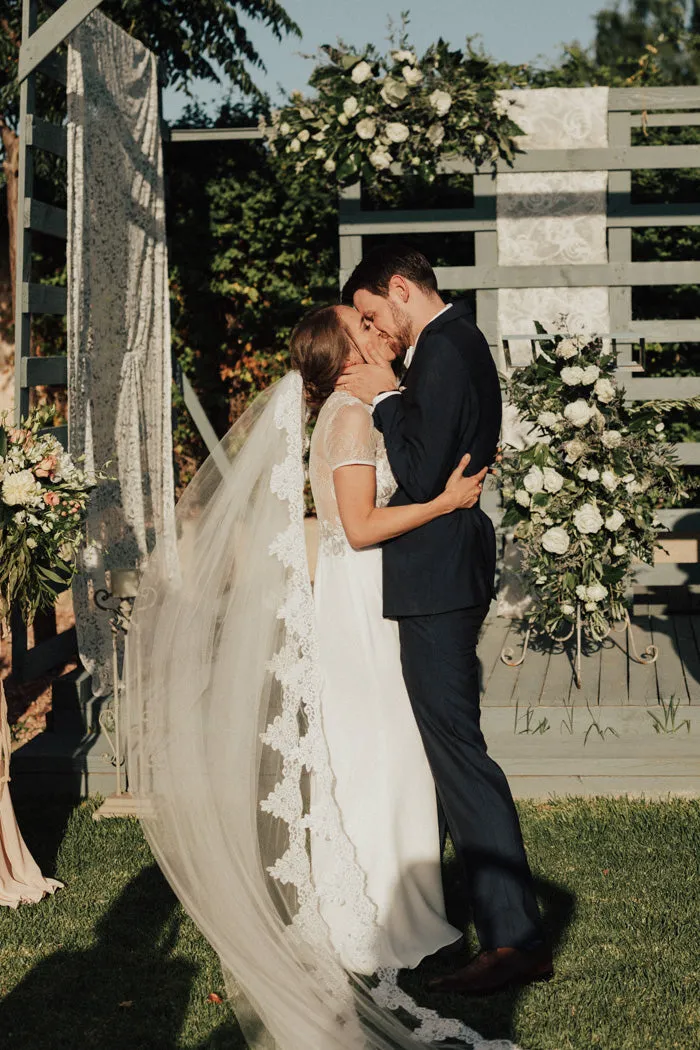 Sheath Short Sleeve Unique Lace Bohoemian Wedding Dress Bridal Gown YRL114
