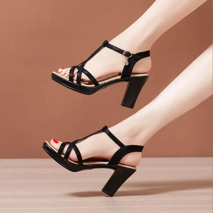 Small Feet Ladies Strap Sandals SS398