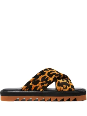 Sneakelyse sandals