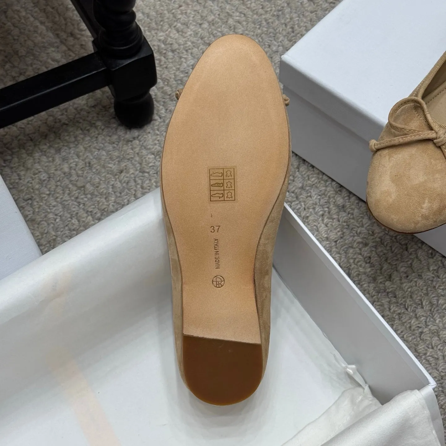 The Row Ballet Flats Bow Beige Suede 290736