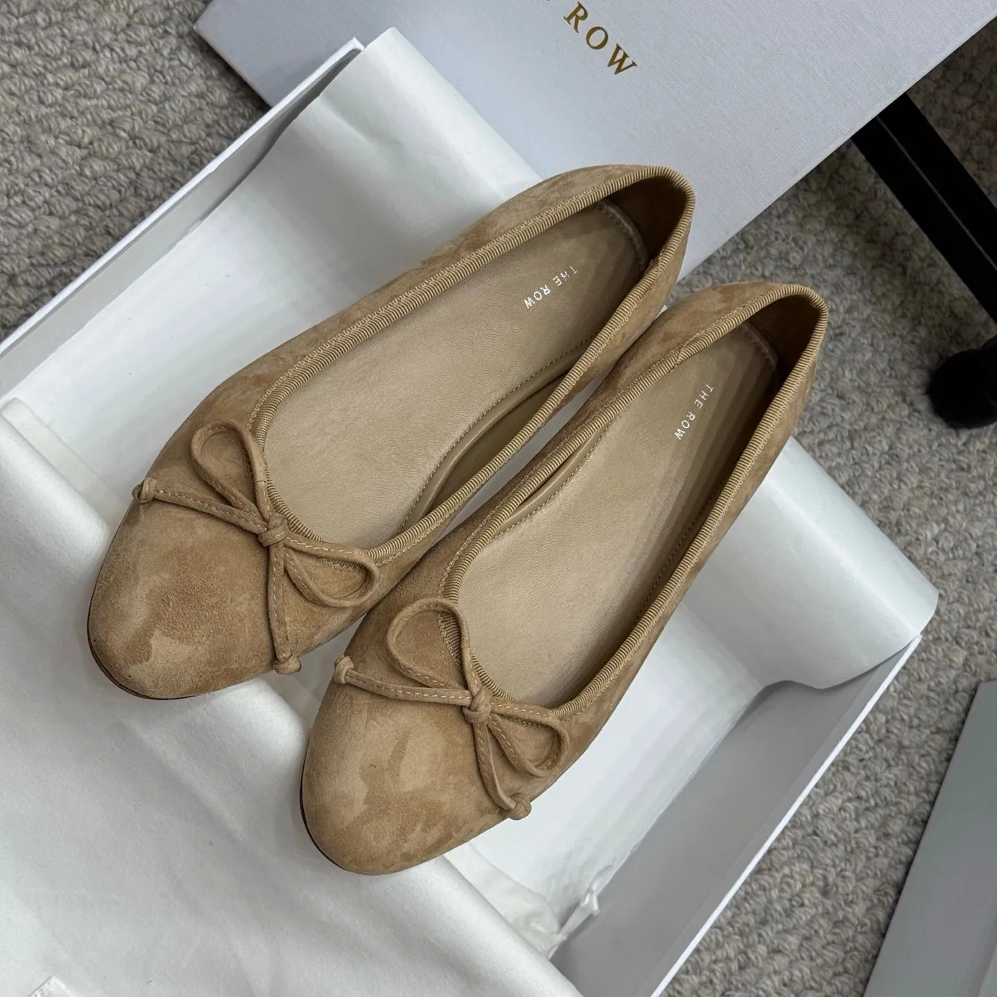 The Row Ballet Flats Bow Beige Suede 290736