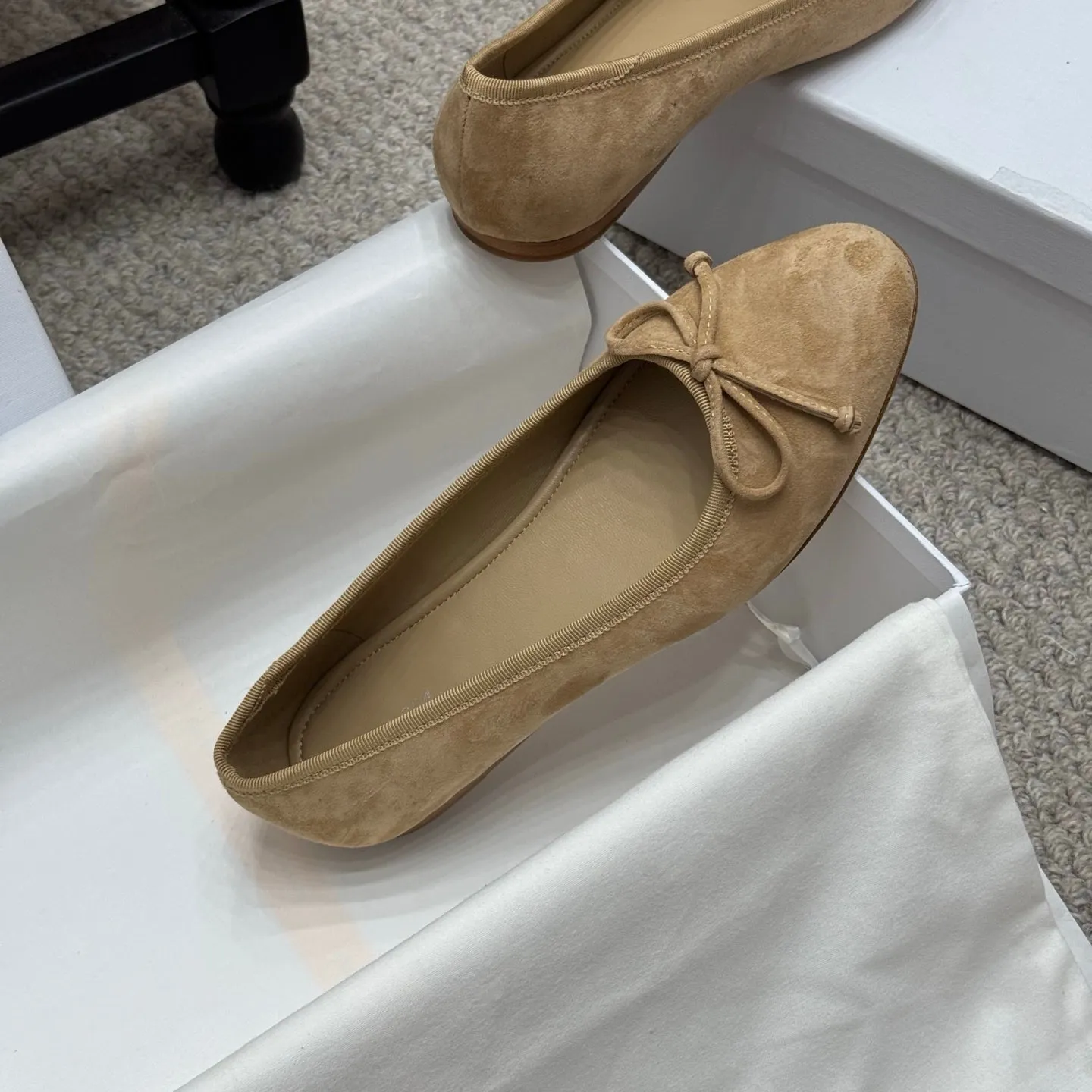 The Row Ballet Flats Bow Beige Suede 290736