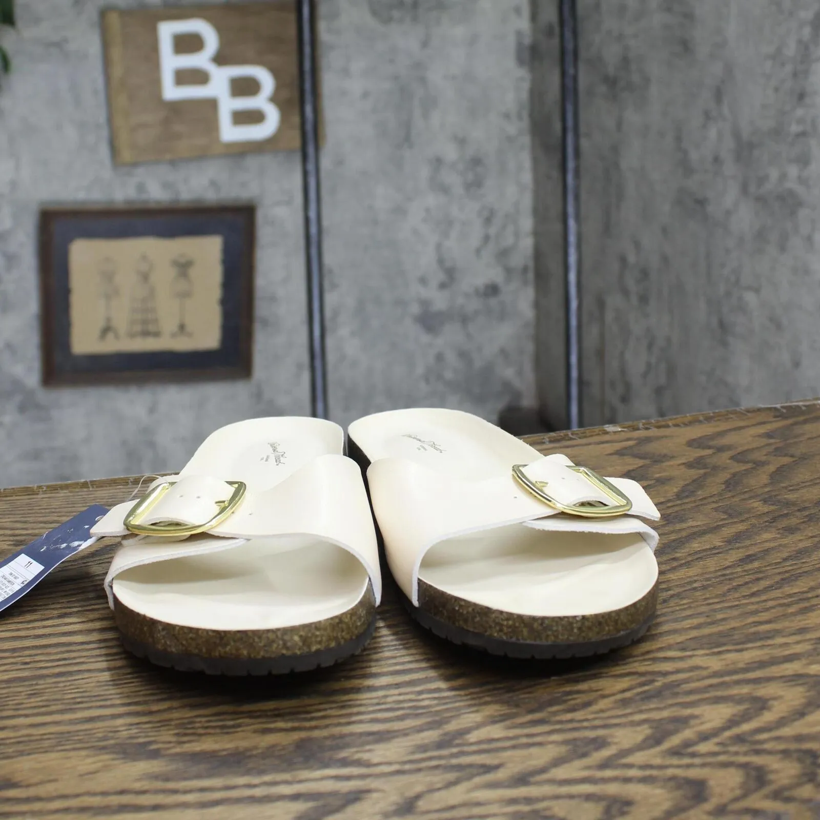 Universal Thread Womens Cameron Single Band Footbed Sandals Cream Off White 11M