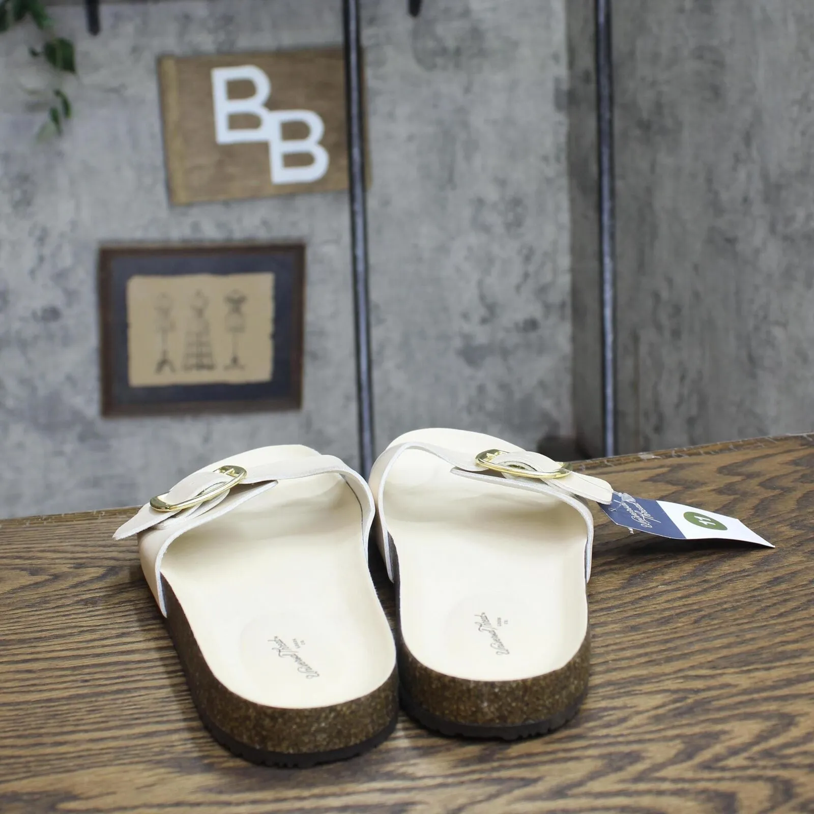 Universal Thread Womens Cameron Single Band Footbed Sandals Cream Off White 11M