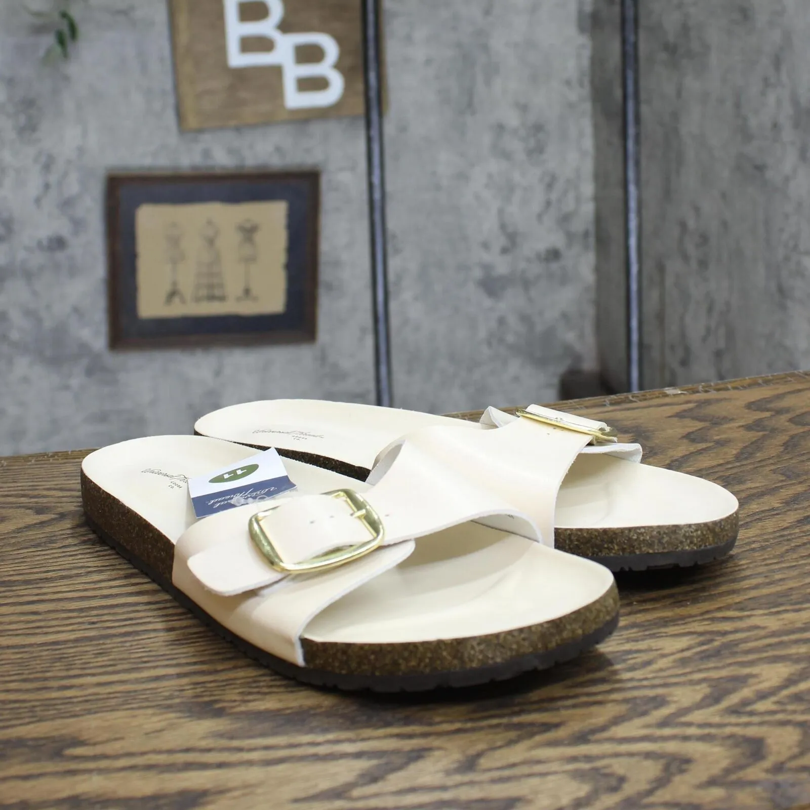 Universal Thread Womens Cameron Single Band Footbed Sandals Cream Off White 11M