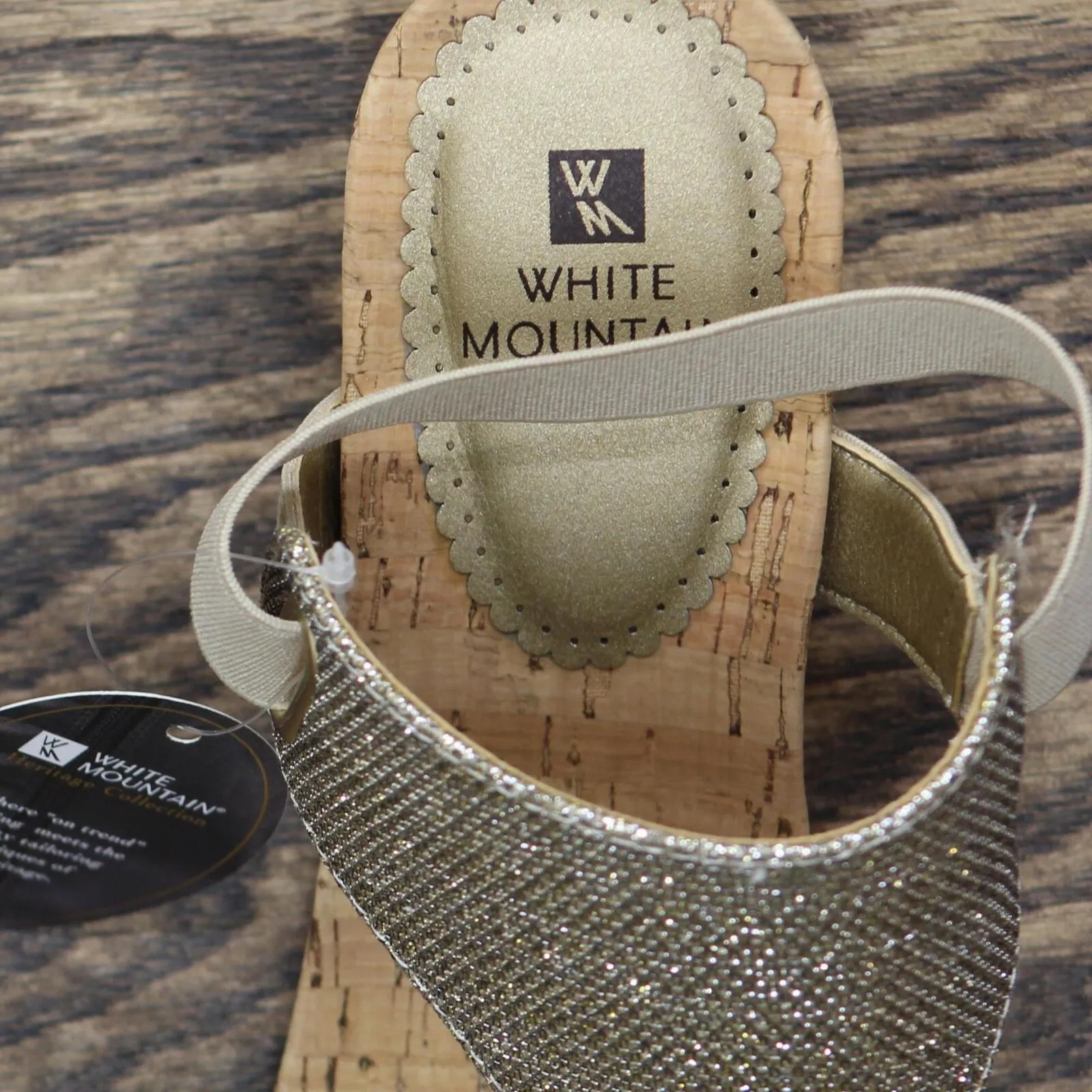 White Mountain All Good Women's Cork Wedge Sandal Light Gold / Glitter 7.5M
