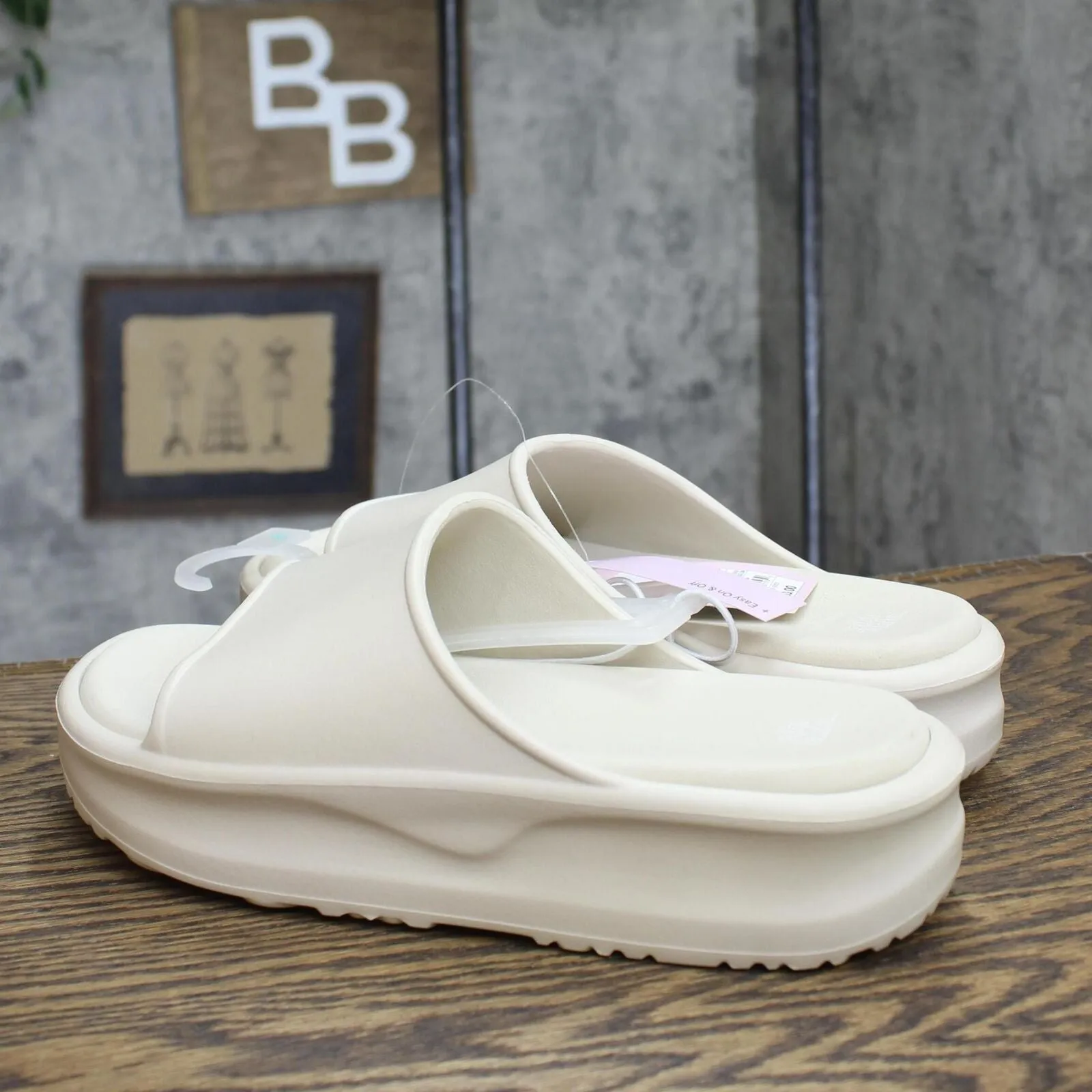 Wild Fable Womens Laney EVA Platform Sandals 89258971 Cream Off White 8M