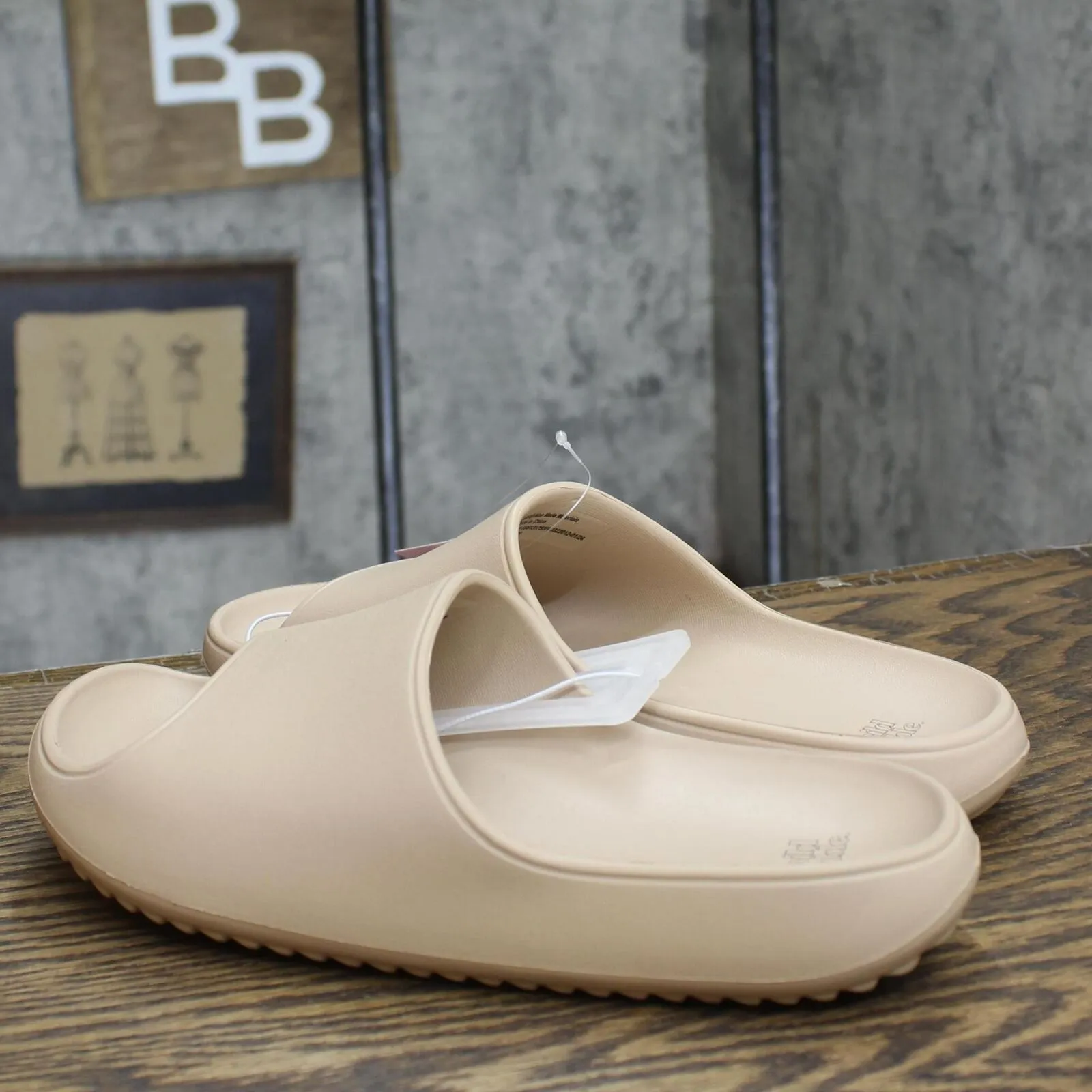 Wild Fable Womens Robbie Slide Sandals 86510018 Tan Brown 6M